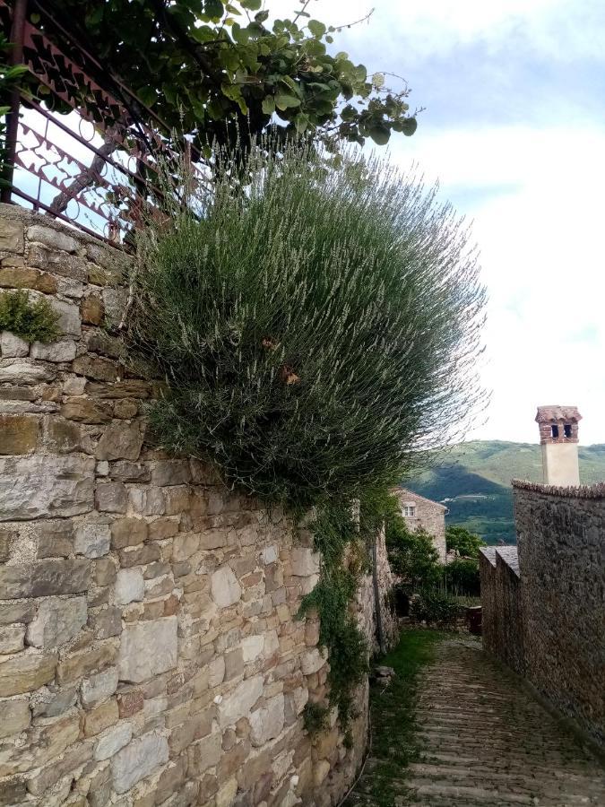 Rooms Serafin Motovun Exterior photo